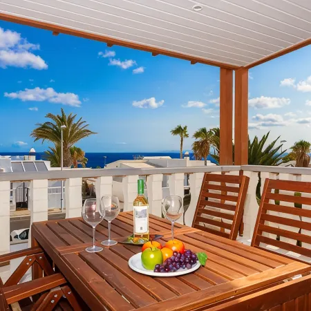 3 Bed Villa, Private Heated Pool Central Puerto Del Carmen, Fantastic Locatio