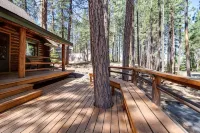 Black Butte Ranch Family Getaway, Short Walk to South Meadow Pool- Sleeps 12 - Alppimaja