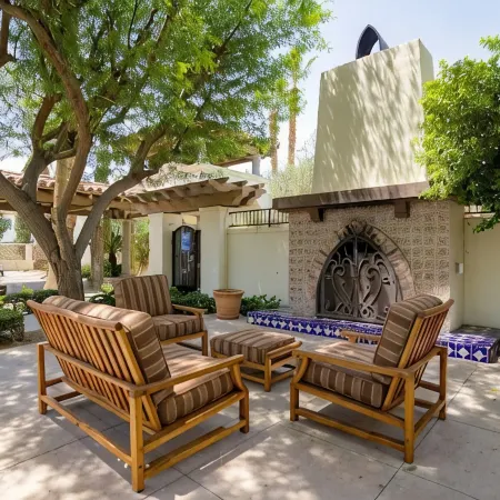 Relaxing Desert Villa in Resort Style property