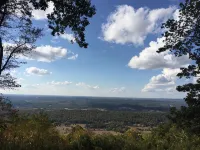 Spectacular Mountain Top cabin Amazing Views Large Balcony With Low Rates - Chalets