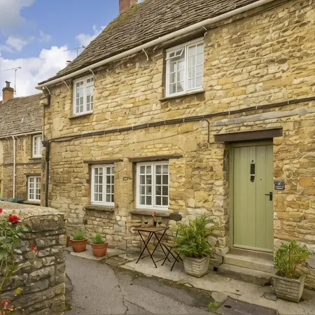 Beautiful Historic High Street Cottage in Burford