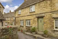Beautiful Historic High Street Cottage in Burford - 4 stelle