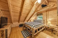 Little Joe Log Cabin, Utk/Neyland, Smokies, 16Acres, FP, HotTub, Fishing, Pets - シャレー