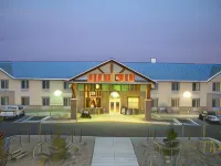 A Riverside Inn Travelodge by Wyndham - 2-Star