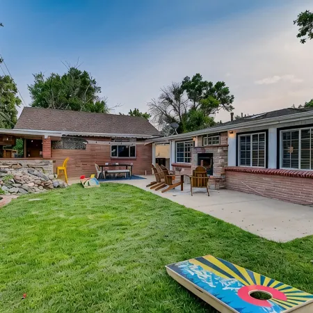 Huge & Stylish 5bd3ba Close to Denver & Boulder! Dog friendly!
