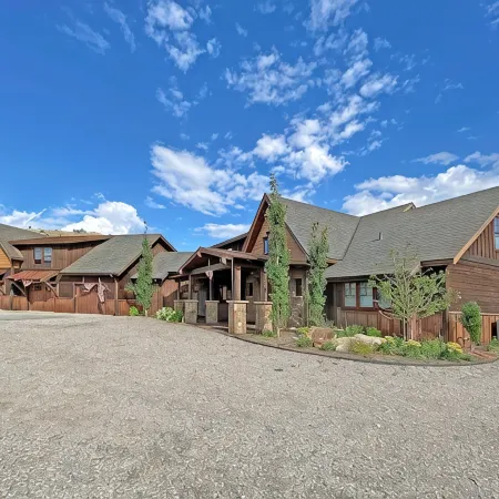 5 Star - Golden Eagle Loft