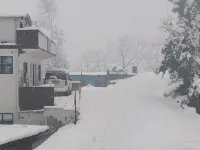 MAA Bhawani Hotel - Munsiyari - parking