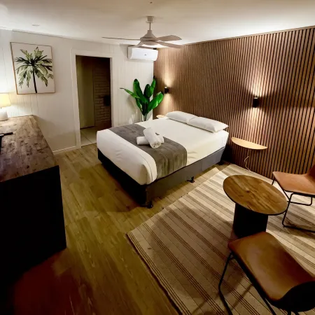 Pacific Paradise Airport Motel