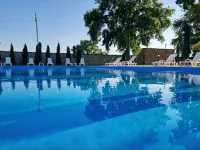 Château Davitiani - Pools