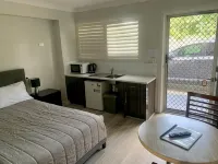 Singleton Valley Accommodation - parking