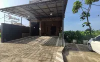 Bening Guest House Ambulu - Majatalot