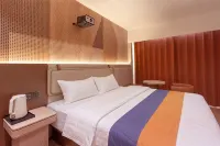 Yunshang Huating Smart Homestay (Liaoyang Railway Station) - 주차장
