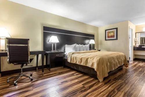 Quality Inn Goose Creek - Charleston - parking