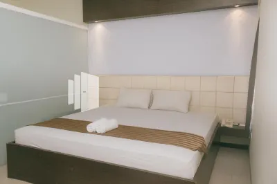 Pits Hotel Mitra RedDoorz near Atom Mall Hotel di Tambakrejo
