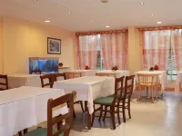 Hotel le Village Hotel di Gif-sur-Yvette