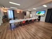 Hotel & Spa le Renard Centre Hotels in Chalons en Champagne