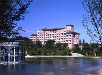 Okura Akademia Park Hotel