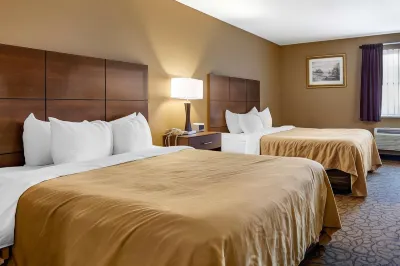 Quality Inn & Suites Hotels in Manistique