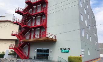 Stain Loft & Suites