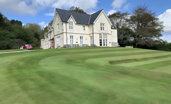 Welbeck Manor and Golf