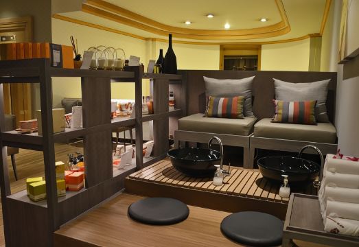 5. 아노마 호텔 방..