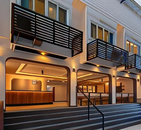 Panmanee Hotel-Newly Renovated