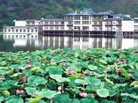 Lakeside Resort Hotels in Nantou