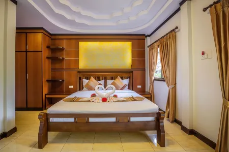 Phi Phi Andaman Beach Resort Отели рядом с достопримечательностью «Пхи-Пхи-Дон»