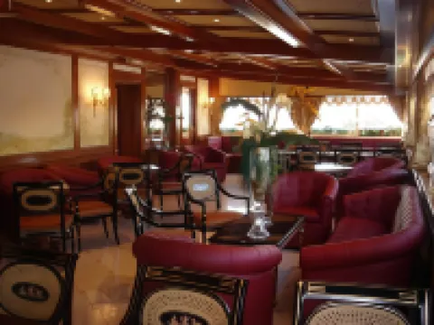 โรงแรมแชมเปญ พาเลซ โรงแรมในโรม