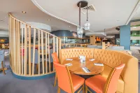 Swansea Waterfront Hotels in Castle