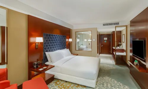 Holiday Inn Dhaka City Centre