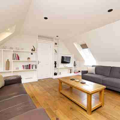 Altido Inviting Flat Near Edinburgh Castle W/ Parking Others