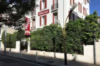 Hôtel Cecil - Boutique hôtel Hotel dekat Antibes-Juan les Pins Train Station