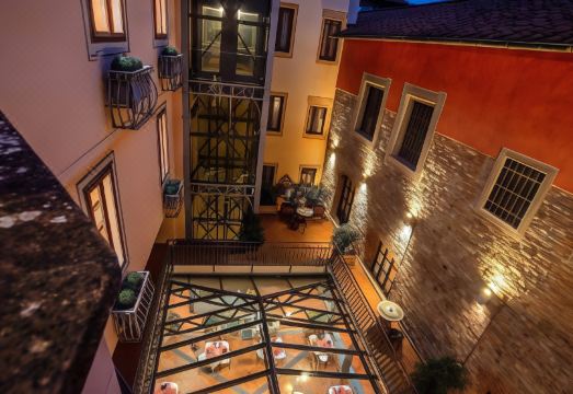 3. 호텔 알바 팰리..