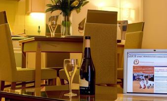 Premier Suites Bristol Redcliffe