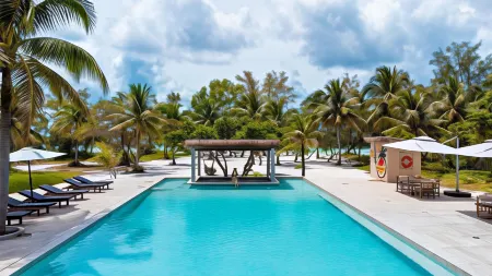 BeachWalk Koh Rong Отели рядом с достопримечательностью «Као Тауч Бич»