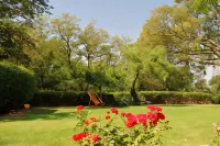 Logis Hôtel Château de Palaja Hotels in Verzeille