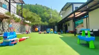 Gapyeong Iris Kids Pool Villa