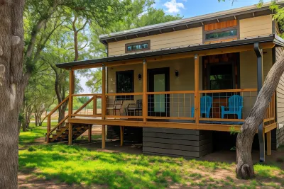 Winecup Waterfront Cottage