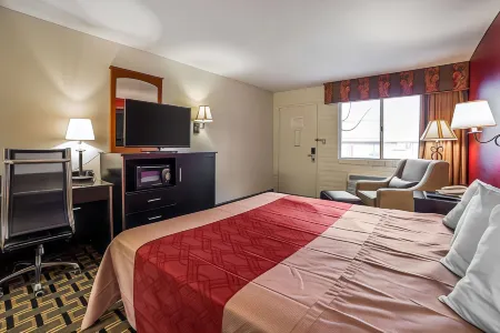 Econo Lodge Downtown