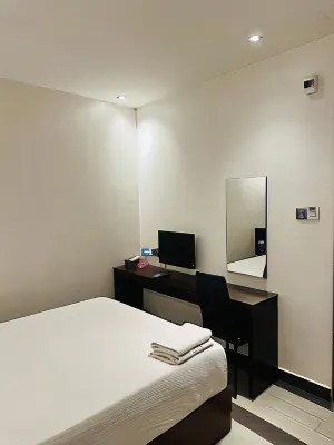 H3 Hotel Hotel dekat Ruko BALI