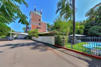 Paravista Motel Hotels in Parap
