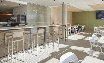 Iraipe Logroño Hotel