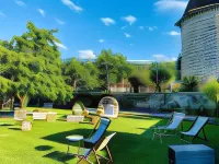 Les Insolites du Domaine de Suzel فنادق في Saint-Didier-de-la-Tour