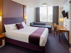 Premier Inn Liverpool City (Lime Street)