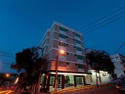 Hotel Serrano