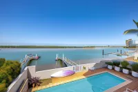 M1 Resort - Beach