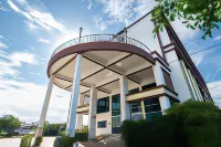 River Hotel - the Outstanding Venues Nakhon Pathom Hotels in Nakhon Pathom