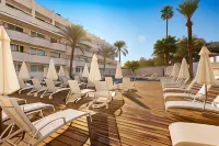 Palmanova Beach Apartments by TRH