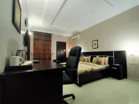 Sheer Luxury Apartments & Suites